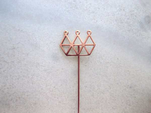 Crown Pin